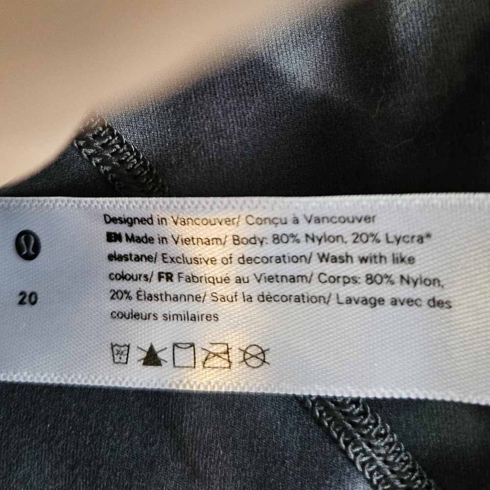 Lululemon Scoop Neck Long Sleeve - Picture 4 of 4
